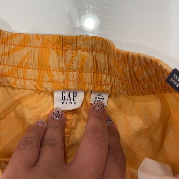 NWT Boys Gap shorts - Picture 3 of 5